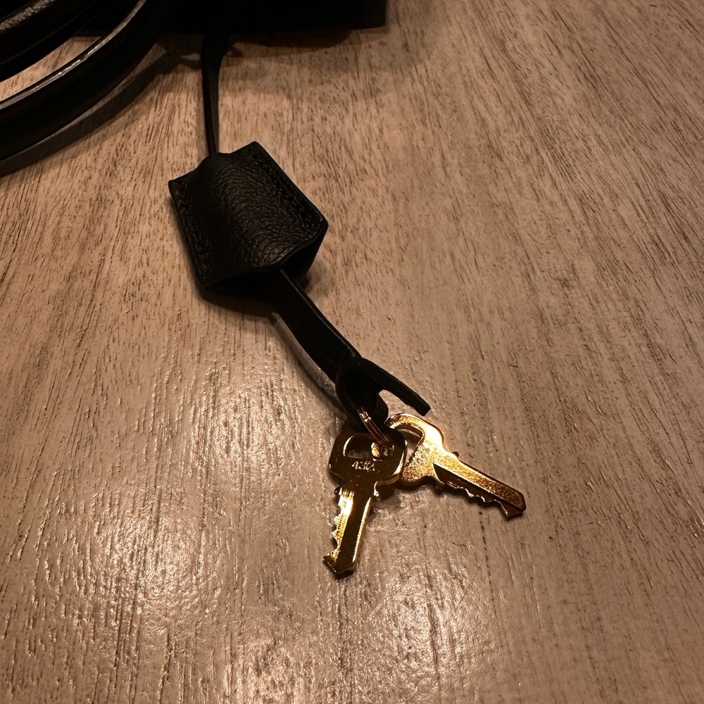 Black Louis Vuitton Montaigne MM Monogram Empriente - Picture 8 of 17